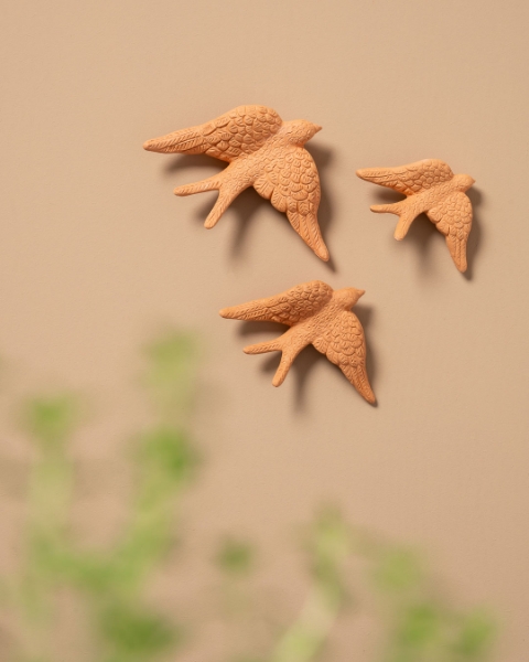 Picture of Set of 3 matte terracotta ceramic swallows