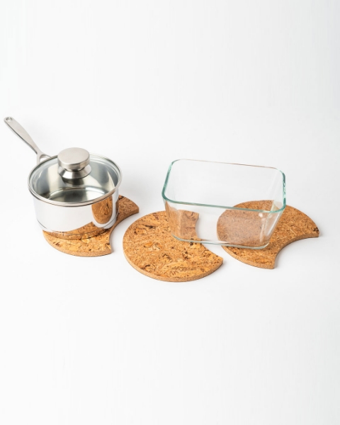 Picture of Cork Trivet in Moon Shape