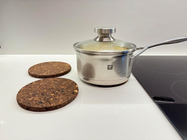 Cork trivet